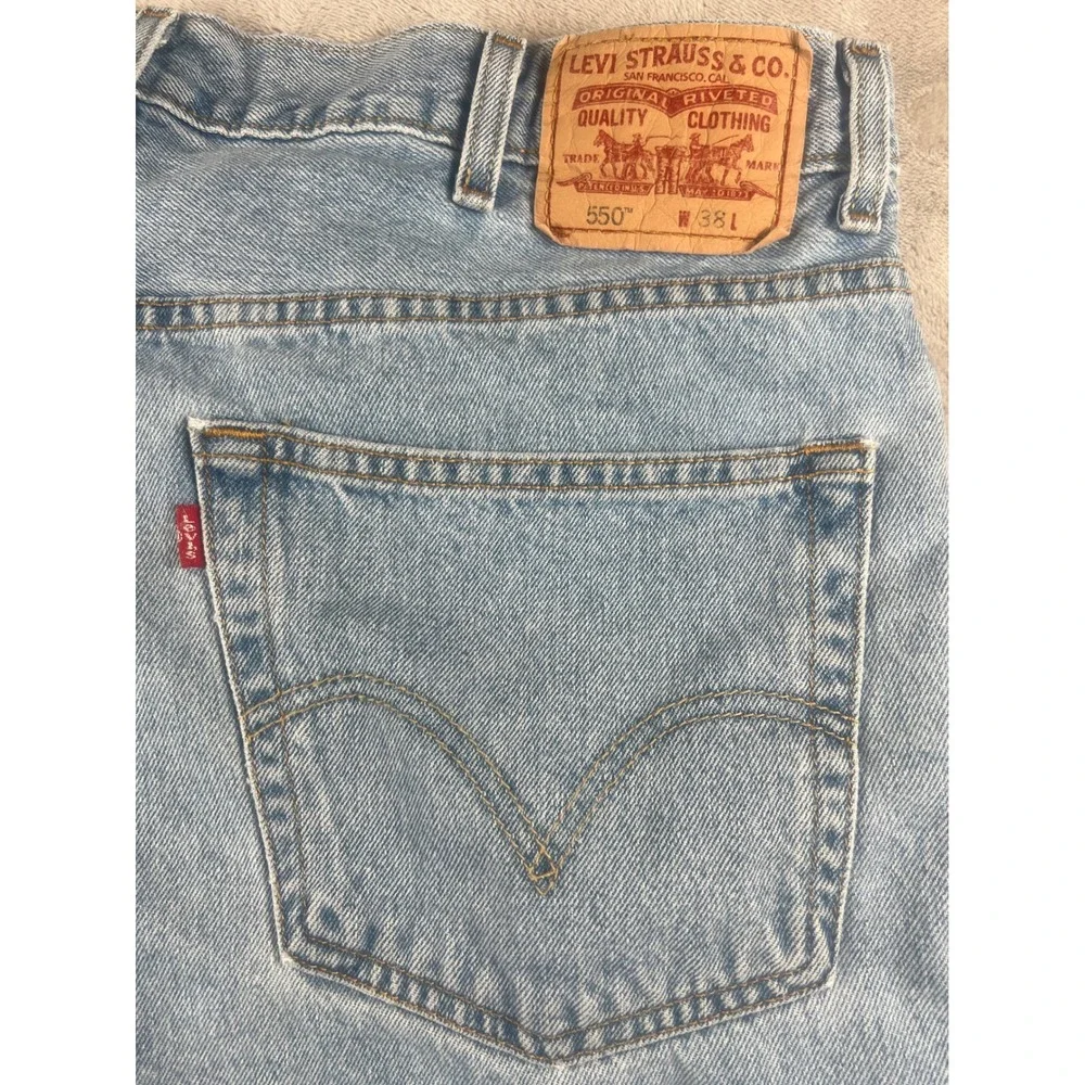 Levis 550 Relaxed Fit Denim Shorts Mens 38 Light Wash Blue Cotton Jorts
